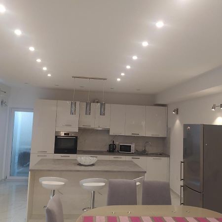 Apartmani Trubi 3 Vodice Exteriör bild