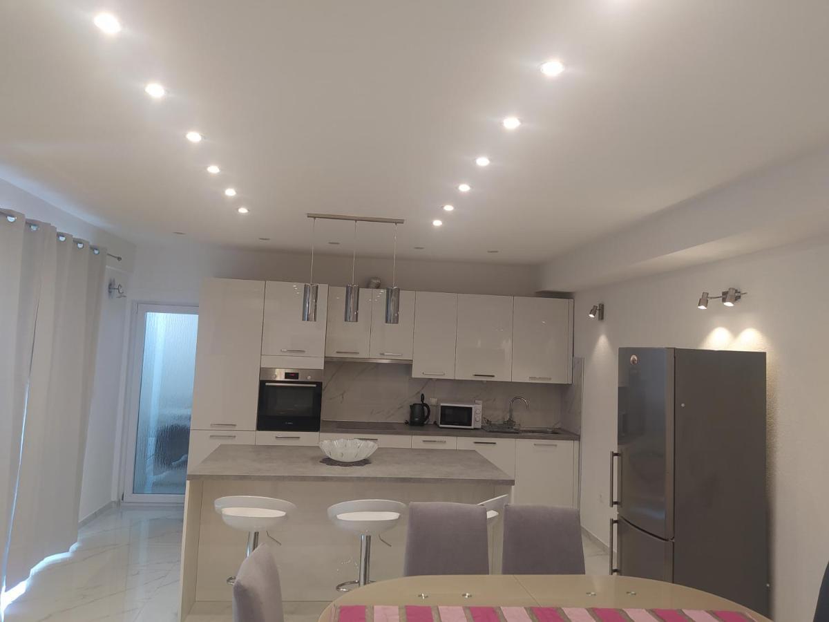 Apartmani Trubi 3 Vodice Exteriör bild