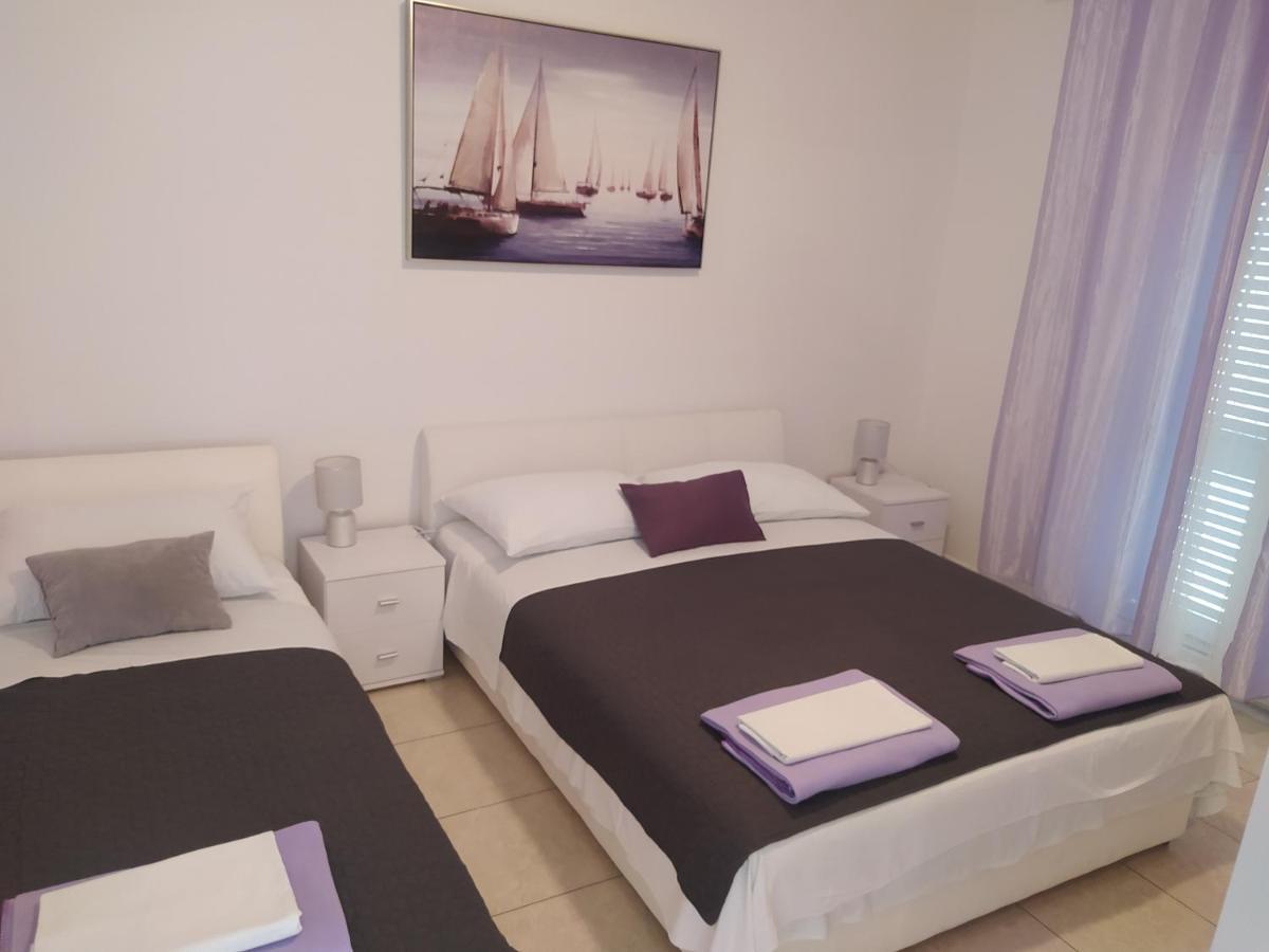 Apartmani Trubi 3 Vodice Exteriör bild