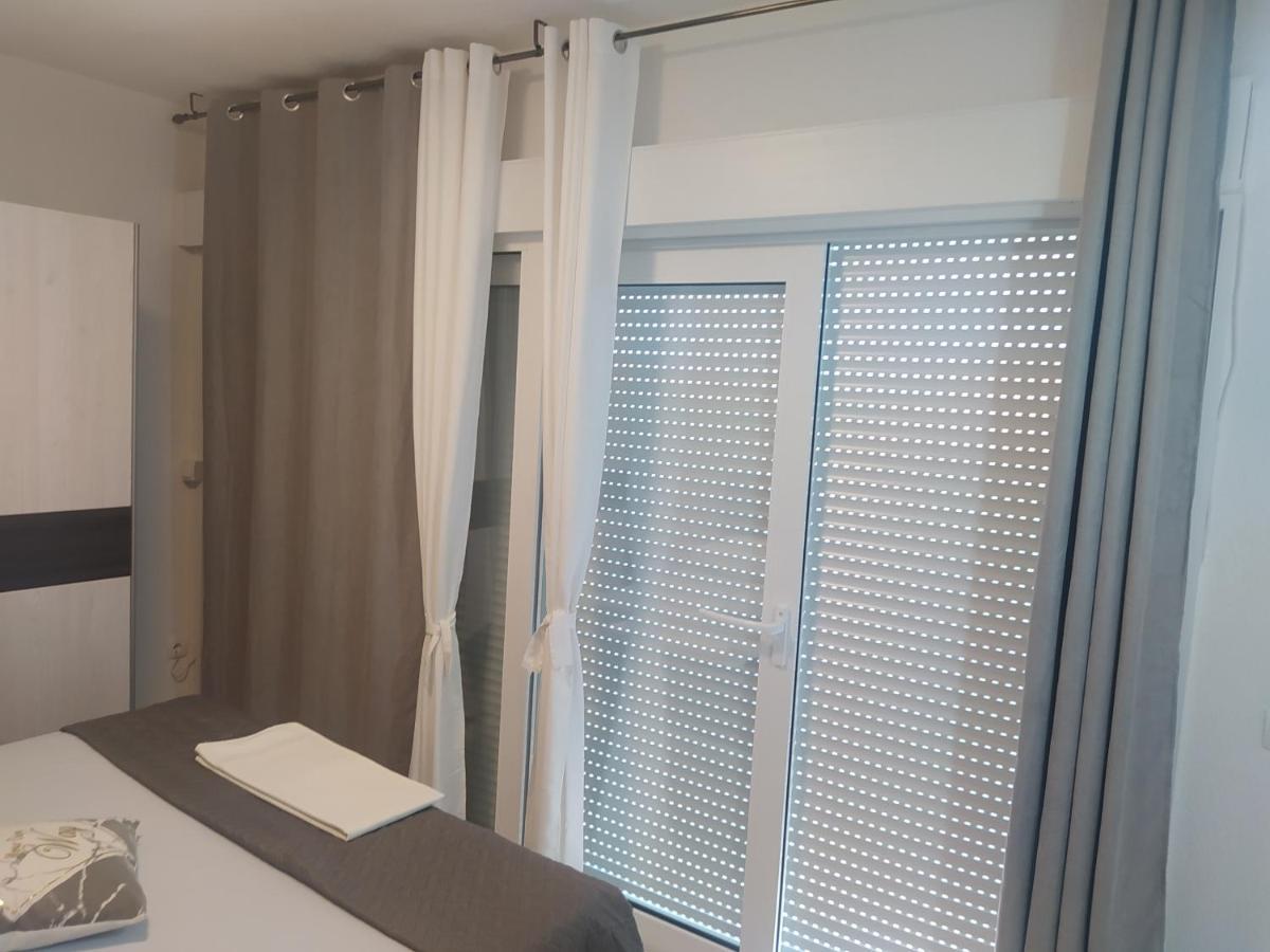 Apartmani Trubi 3 Vodice Exteriör bild